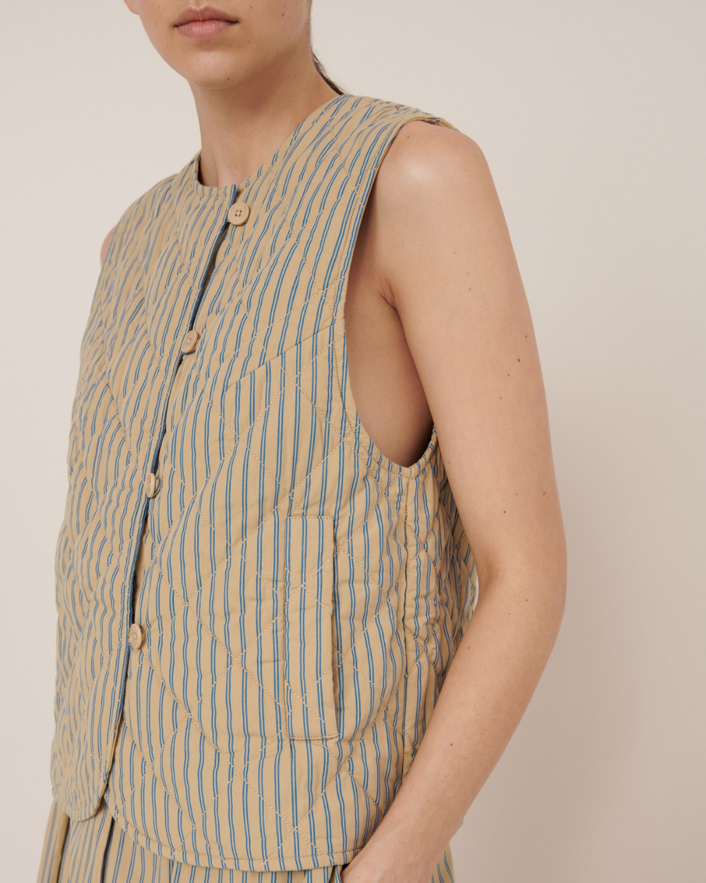 Axis Vest Double Pinstripe