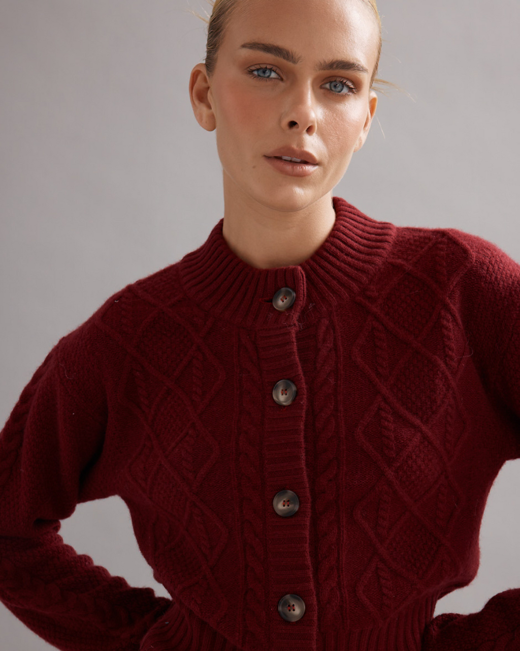 Cable Knit Cardi Maroon