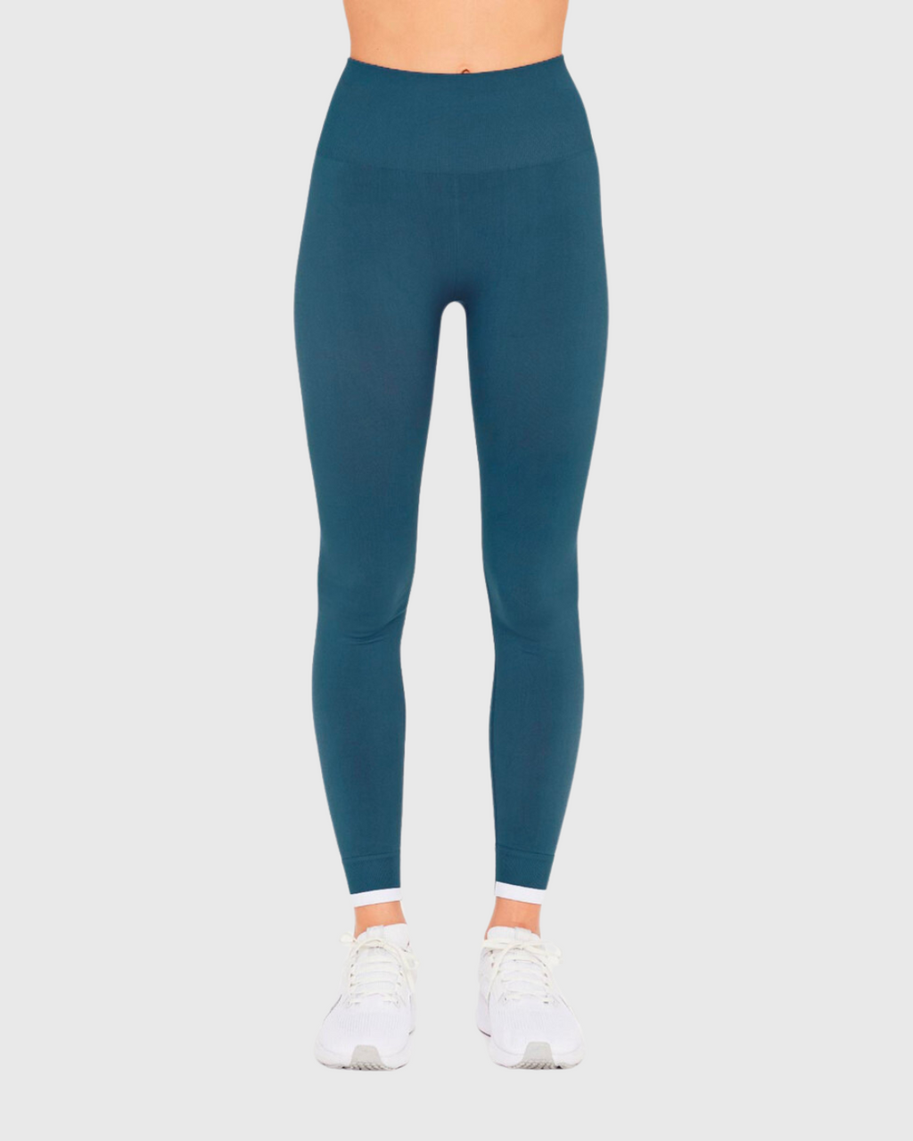 Form Seamless 25in Midi Pant Pool