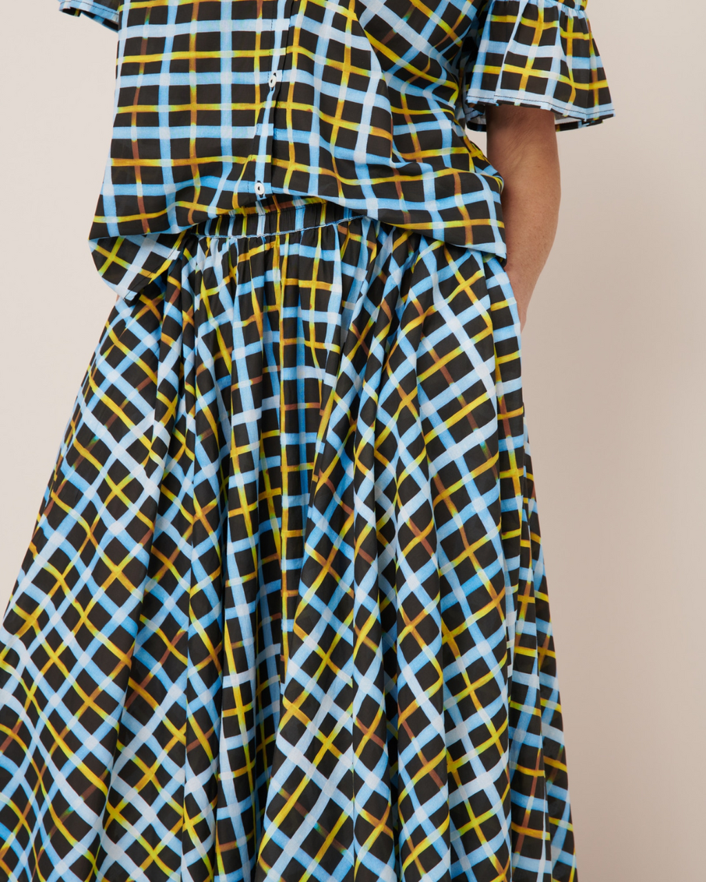 Motion Skirt Neon Tartan