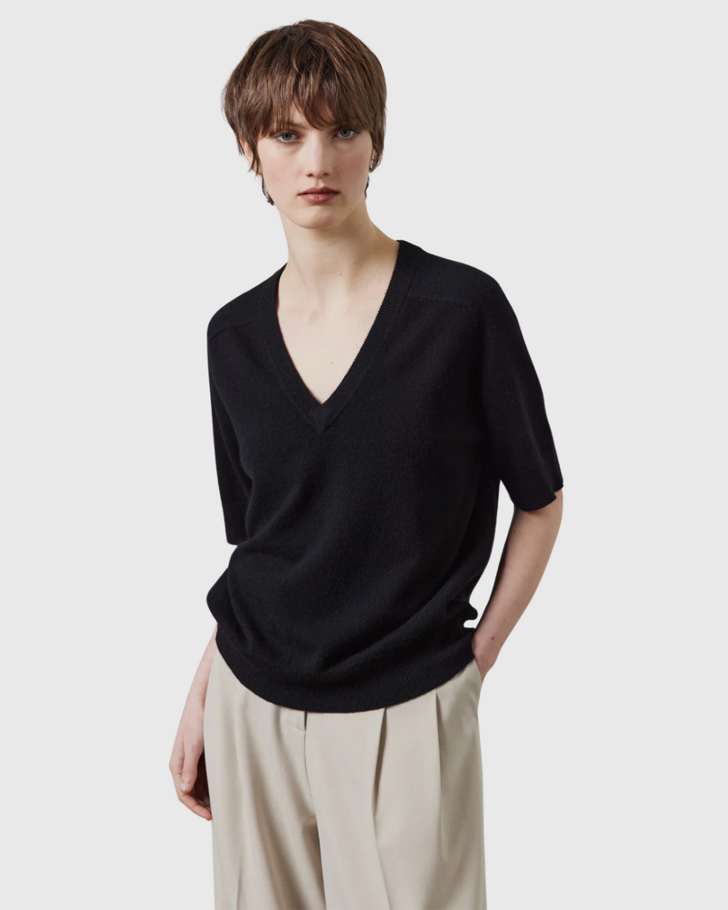 Jasper Cashmere V-Neck Black