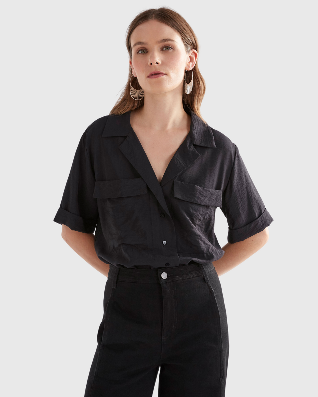 Eine Shirt Black