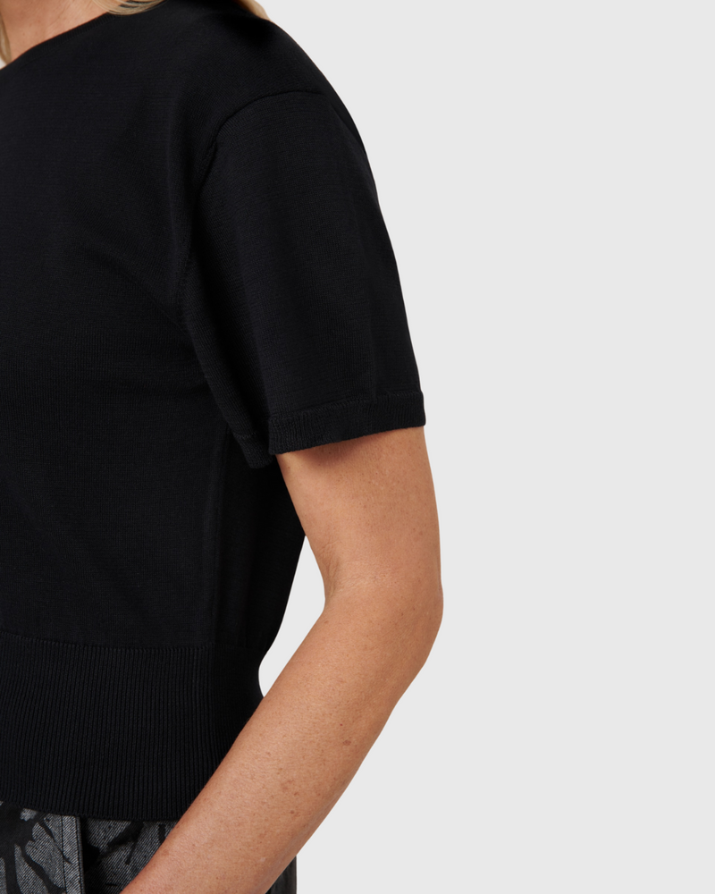 Silhouette Top Black