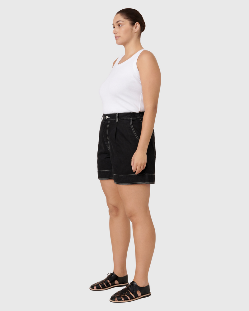 Outline Shorts Black Denim