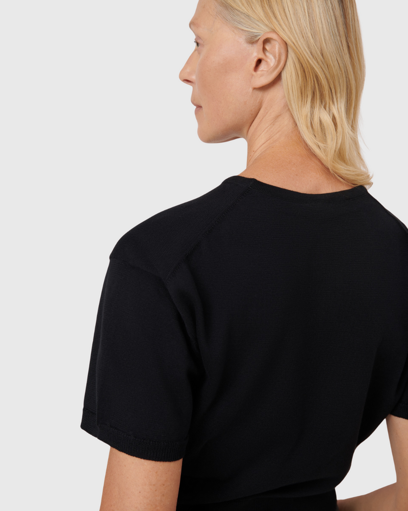 Silhouette Top Black