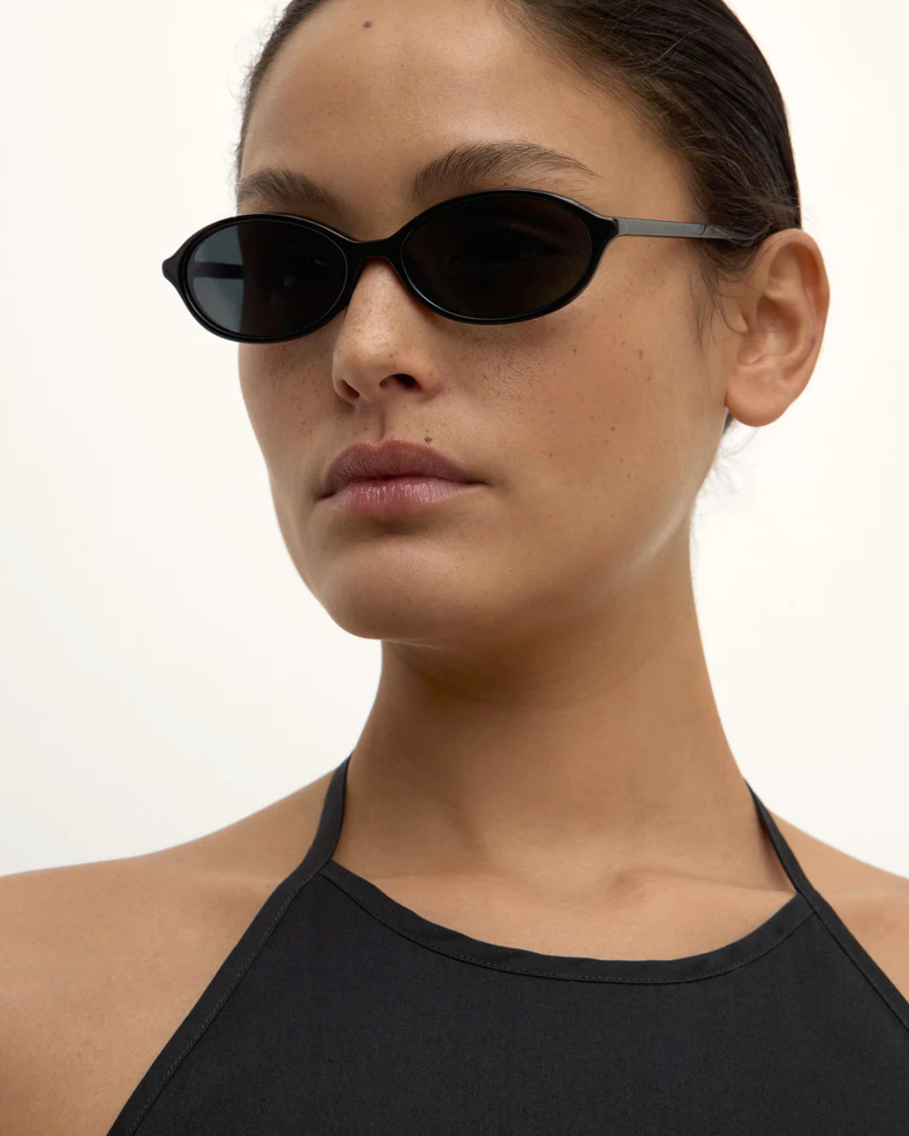 Slim Oval Frame Black