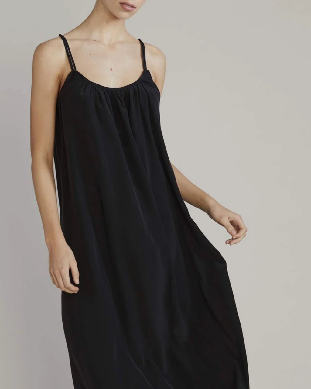 Victoria Silk Nightgown Black