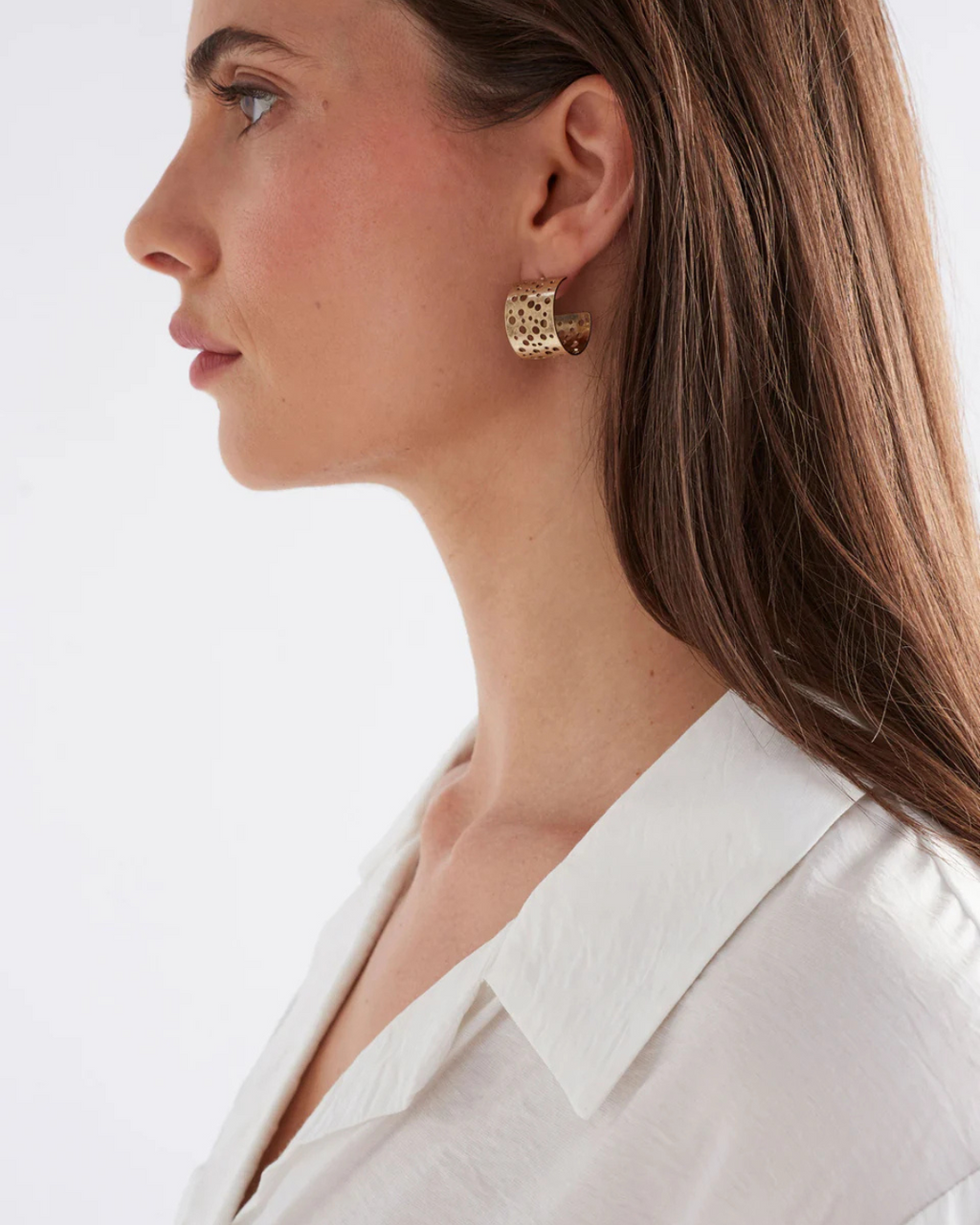 Hulle Tiny Hoop Earring Gold