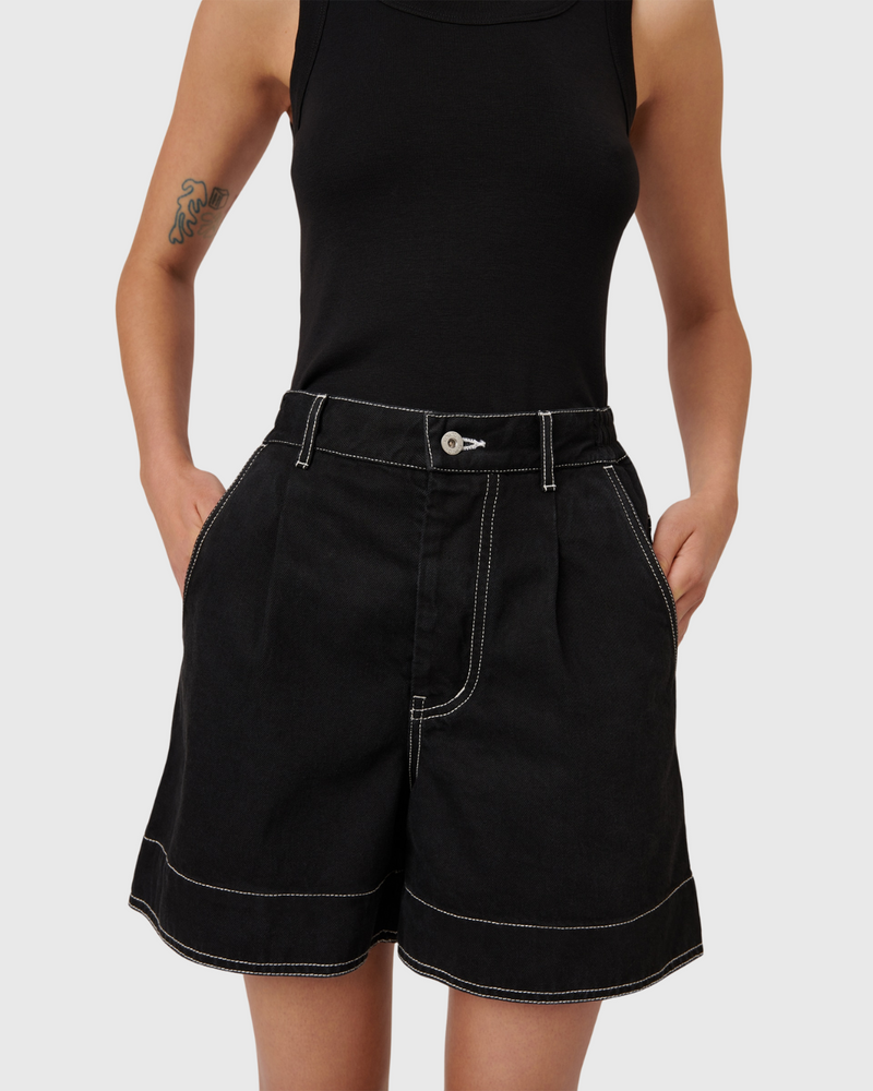Outline Shorts Black Denim