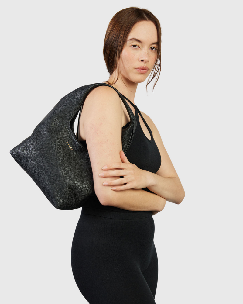 Kiki Shoulder Bag Black Lightly Milled