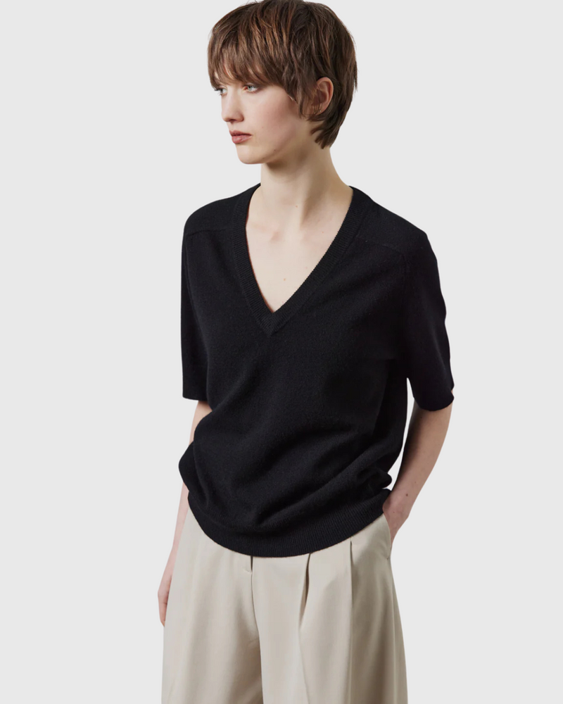 Jasper Cashmere V-Neck Black