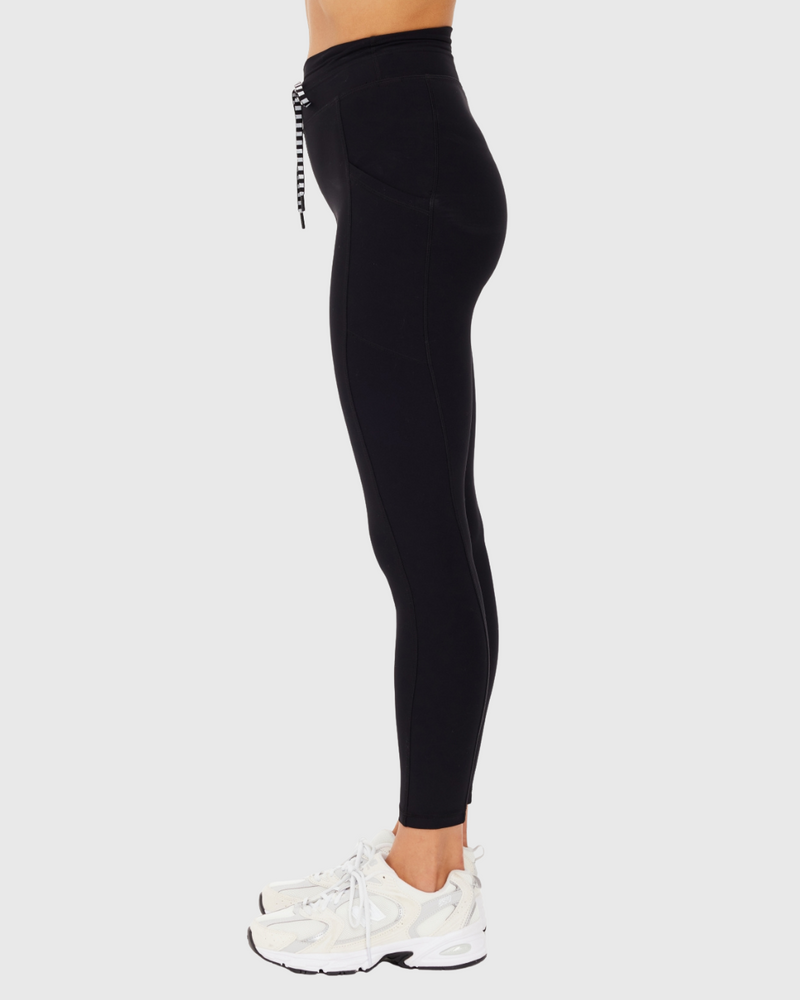 Peached 25in Pocket Midi Pant Black