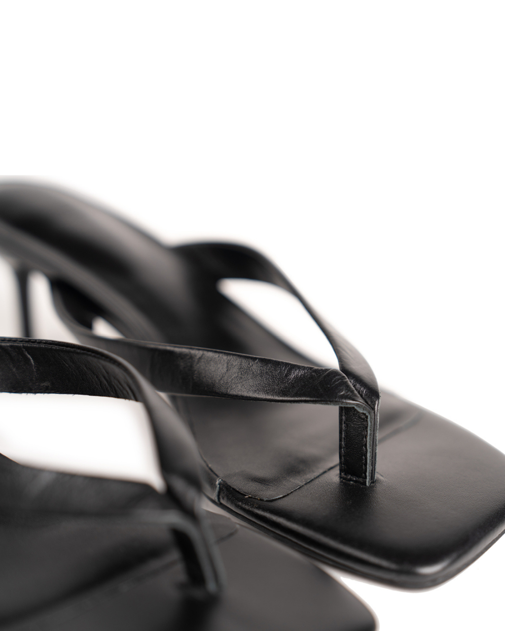 Thong Heel Black