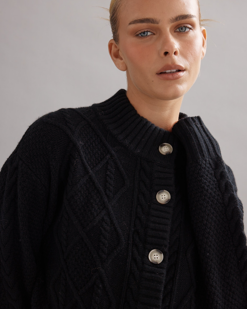 Cable Knit Cardi Black