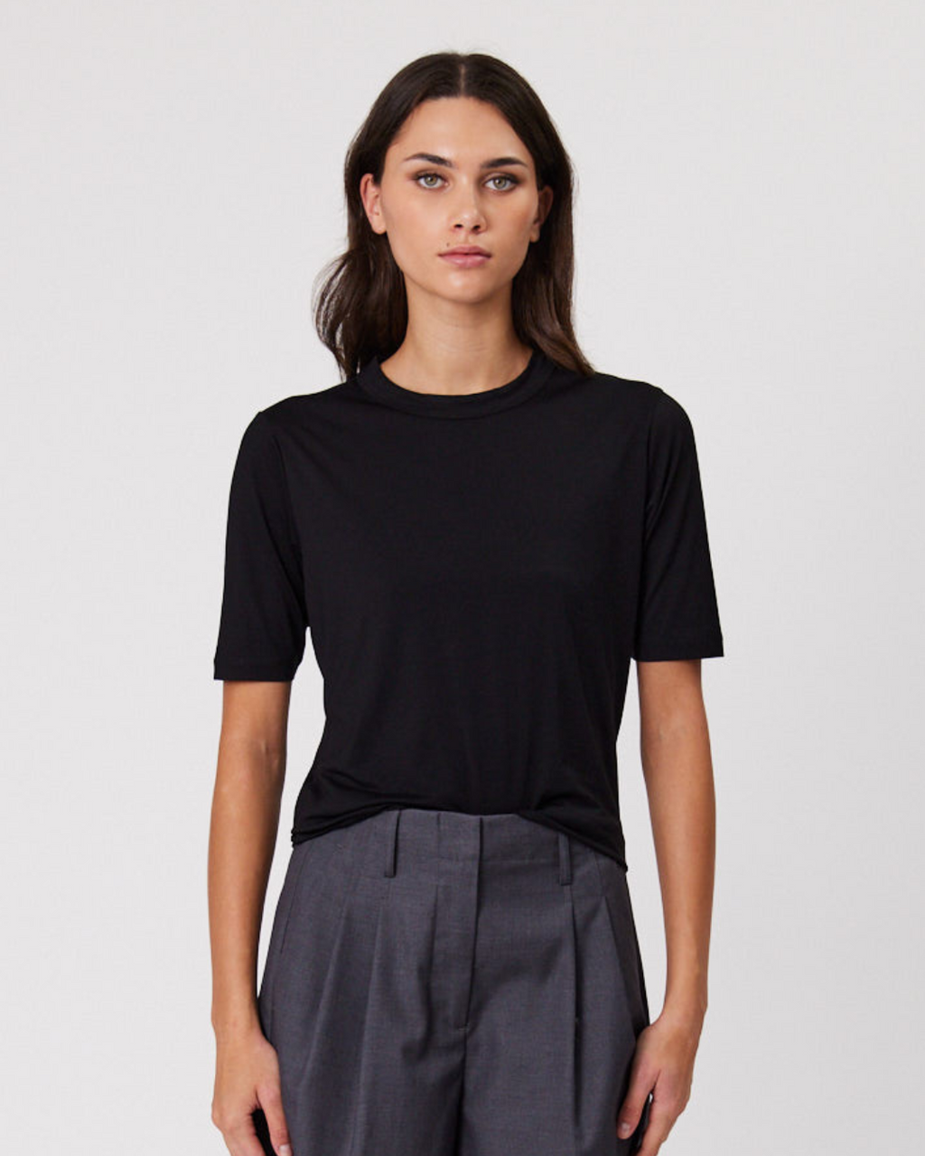 Alba Tee Black
