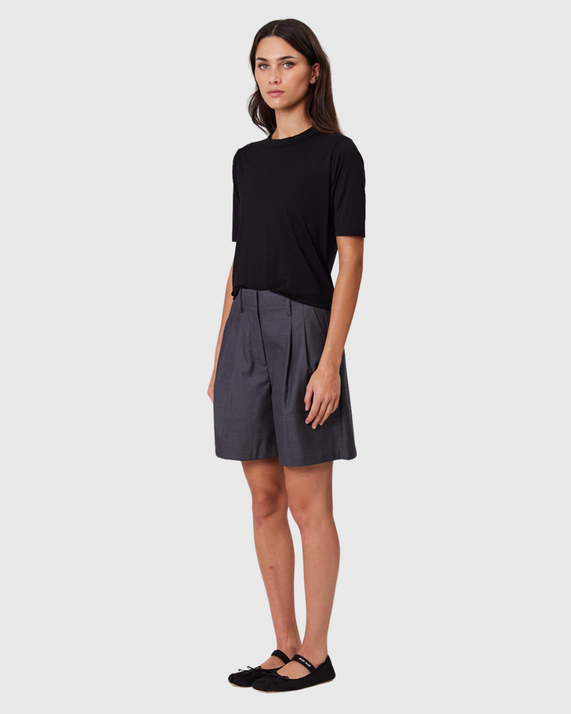 Alba Tee Black